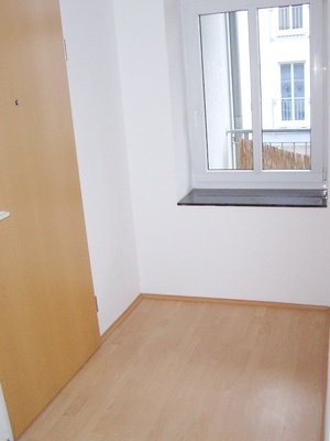 Sonnige preiswerte 2-Raum Whg, in Magdeburg -Stadtfeld Ost ,im EG, ca. 69 m² mit  großen  Balkon 227870