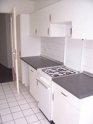 Schöne,helle 3 Zimmerwohnung mit EB 8378