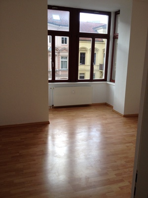 Preiswerte sonnige  2-R-Whg. in Magdeburg -Sudenburg  mit Erker ,im 1.OG, ca. 57m², san. Altbau 608525