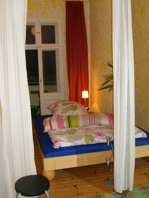 helle 2 Zi-Wohnung im Herzen Fhains 4709