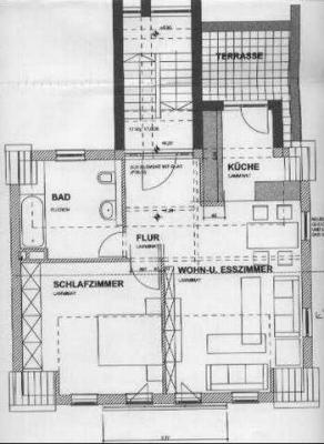 Modern sanierte 2-Zi.-Altbauwohnung mit Dachterrasse! 63913