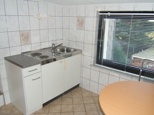 Kray-Leithe Modern möblierte Maisonette-Wohnung in ruhiger Lage im 2 Familienhaus 23288