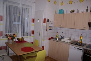 Schöne 2 Zimmer Wohnung mit Küche & 4751