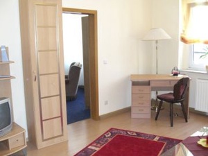 Möblierte, modern ausgestattete Zweizimmer-wohnung in Citylage 23231