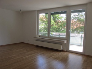 SG-Mitte, helle moderne 2 Zimmer, KDB, Balkon, 70m², Parkett, Aufzug 532451